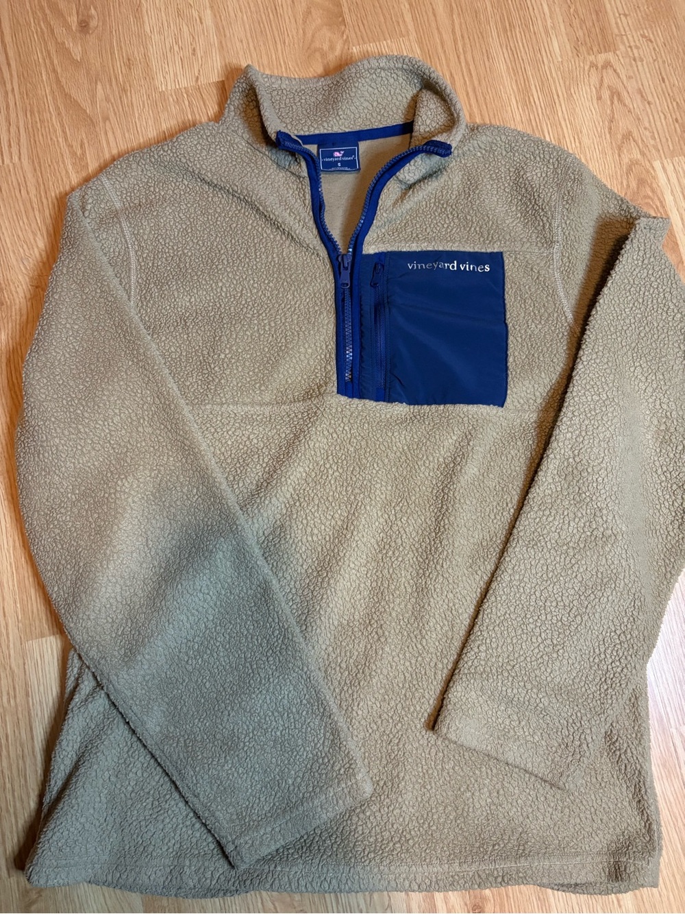 Vineyard Vines Tan Sherpa Half-Zip with Navy Chest Pocket